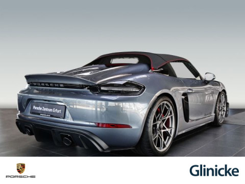 Porsche - 718 Spyder