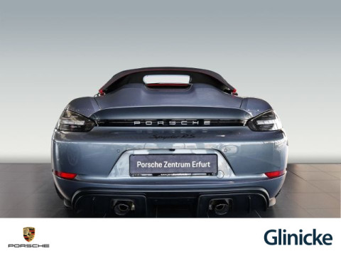 Porsche - 718 Spyder