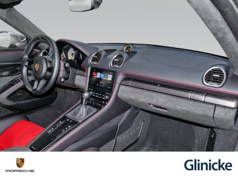 Porsche - 718 Spyder