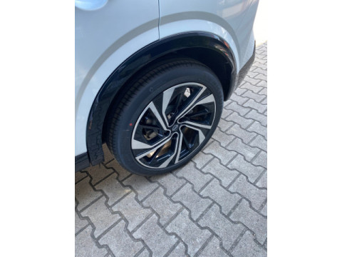 thumb-undefined