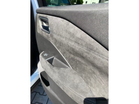 thumb-undefined