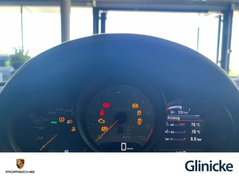 Porsche - 718 Spyder