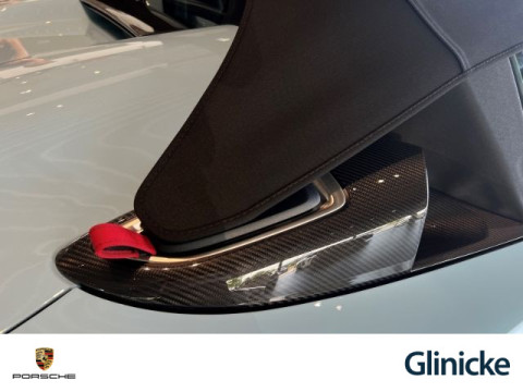 Porsche - 718 Spyder