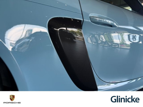 Porsche - 718 Spyder