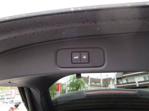 thumb-undefined