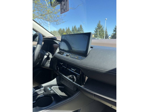 thumb-undefined