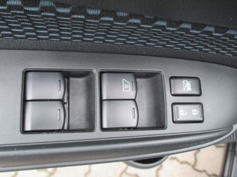 thumb-undefined