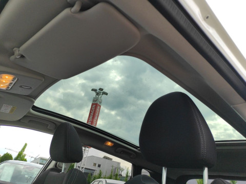 thumb-undefined