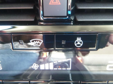 thumb-undefined