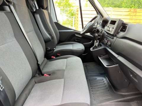 Ansicht 11 - Gebrauchtwagen Fahrzeug, Modell Interstar der Marke Nissan von Verkäufer Autozentrum Treskow GmbH