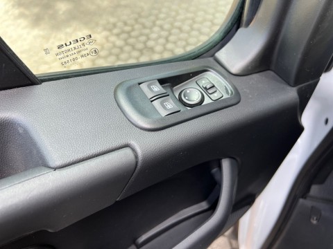 Ansicht 14 - Gebrauchtwagen Fahrzeug, Modell Interstar der Marke Nissan von Verkäufer Autozentrum Treskow GmbH