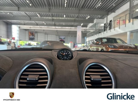 Porsche - 718 Spyder