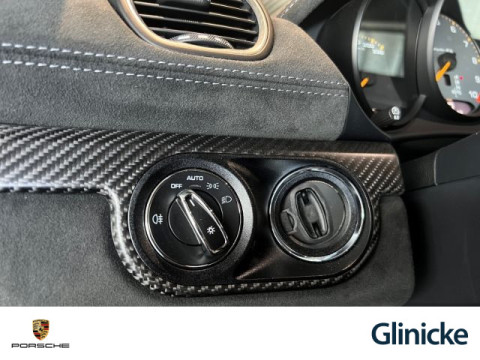 Porsche - 718 Spyder