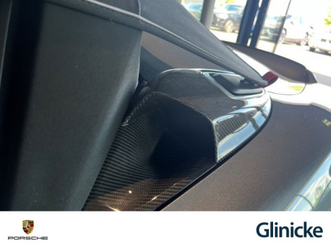 Porsche - 718 Spyder