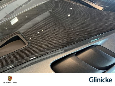 Porsche - 718 Spyder