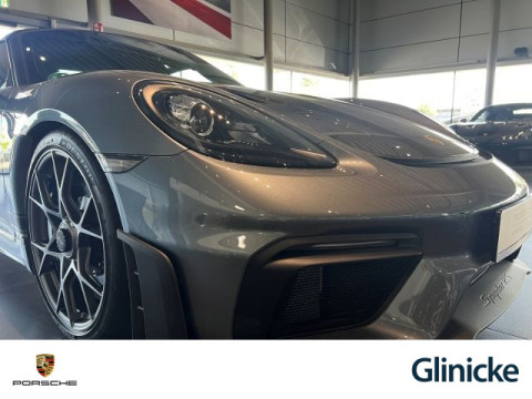 Porsche - 718 Spyder