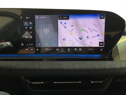 Audi - Q6 SUV e-tron