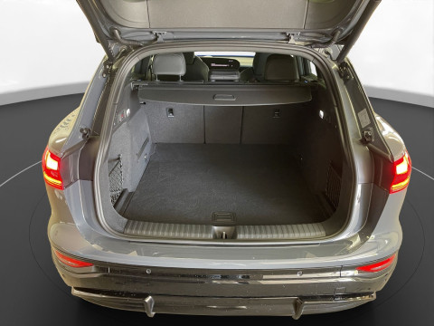 Audi - Q6 SUV e-tron