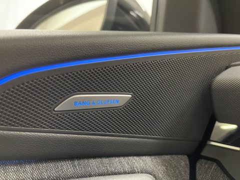 Audi - Q6 SUV e-tron