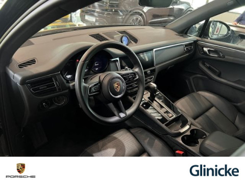 Porsche - Macan