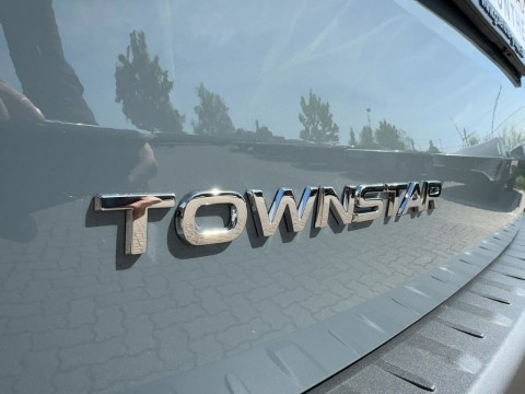 thumb-undefined