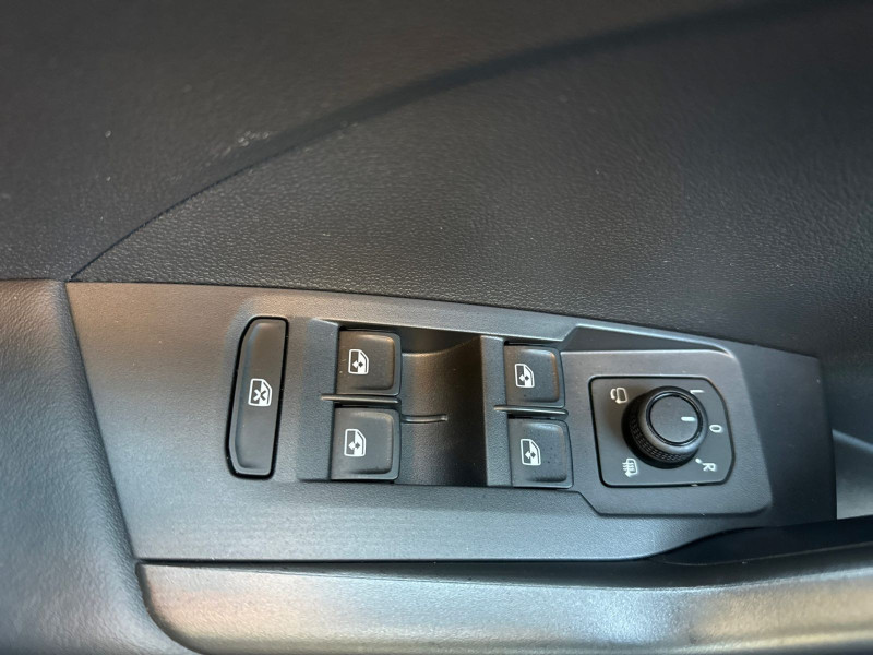 Volkswagen - T-Cross