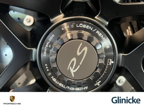 Porsche - 718 Spyder