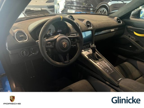 Porsche - 718 Spyder