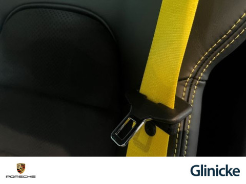 Porsche - 718 Spyder