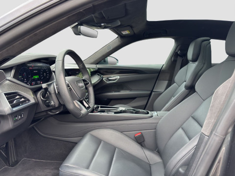 Audi - e-tron GT quattro