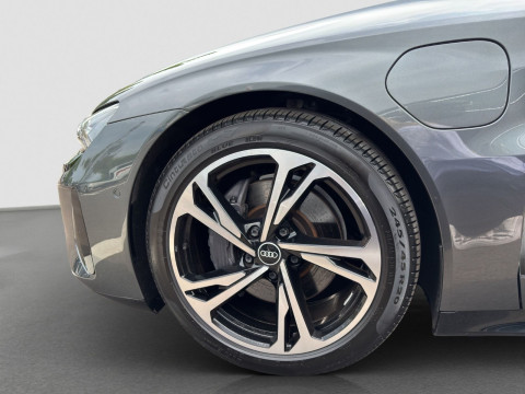 Audi - e-tron GT quattro