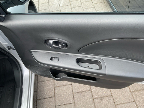 thumb-undefined