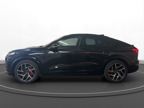 Audi - SQ6 Sportback e-tron