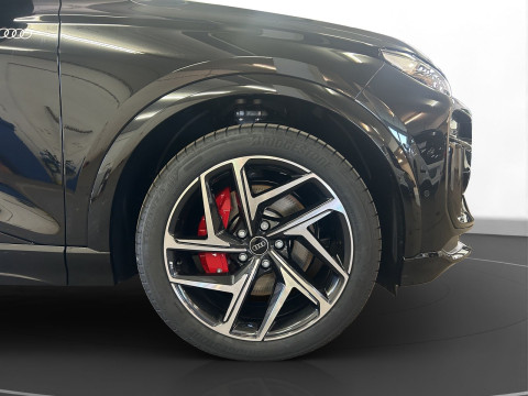 Audi - SQ6 Sportback e-tron