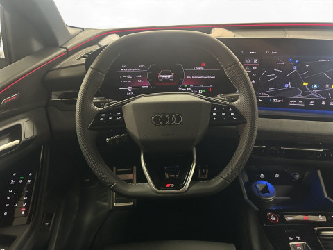 Audi - SQ6 Sportback e-tron