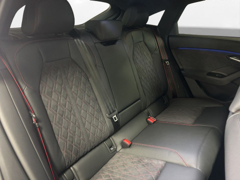 Audi - SQ6 Sportback e-tron