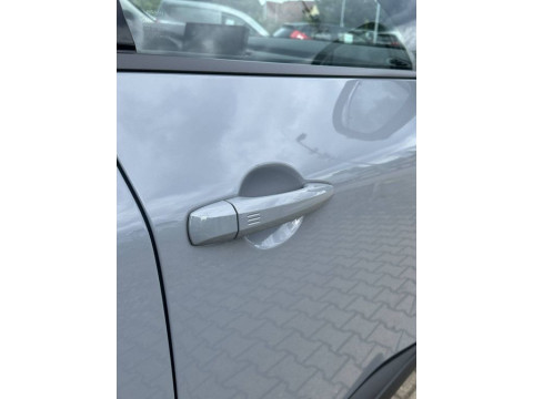 thumb-undefined