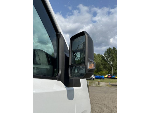 thumb-undefined