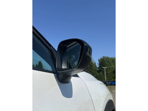 thumb-undefined