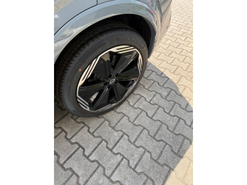thumb-undefined