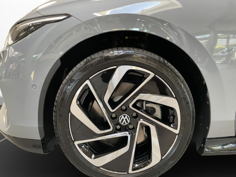 Volkswagen ID.7 - ID.7 Pro S 210 kW (286 PS) *ABVERKAUF*          | IQ. | AHK | 20"