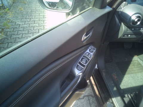 thumb-undefined