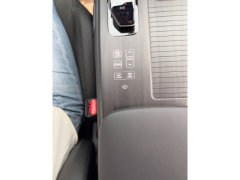 thumb-undefined
