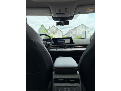 thumb-undefined