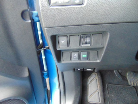 thumb-undefined