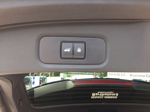 thumb-undefined