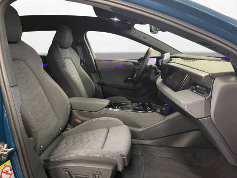 Audi - A6 Avant e-tron