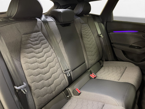 Audi - A6 Avant e-tron