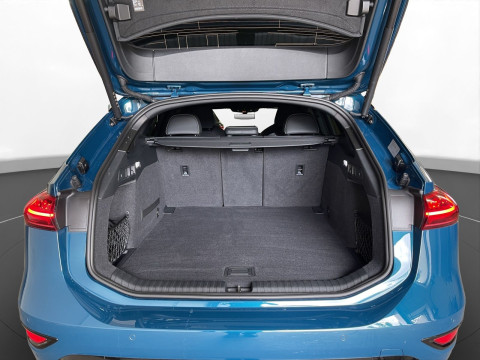 Audi - A6 Avant e-tron