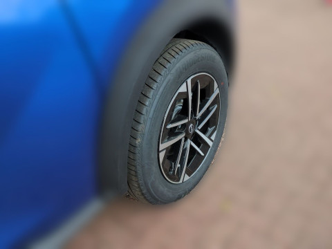 thumb-undefined